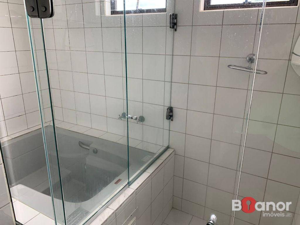 Apartamento à venda com 3 quartos, 144m² - Foto 15