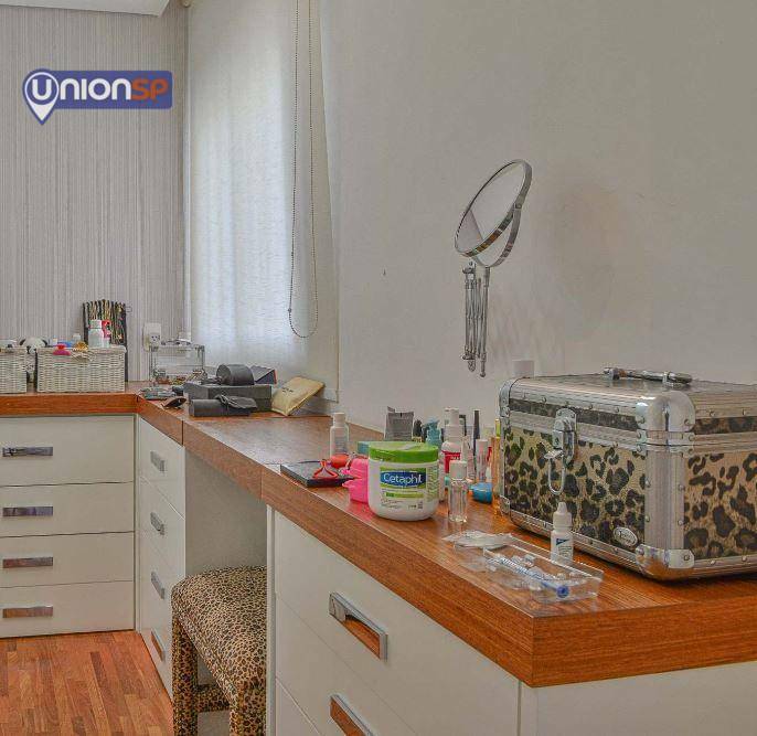 Apartamento à venda com 3 quartos, 156m² - Foto 7