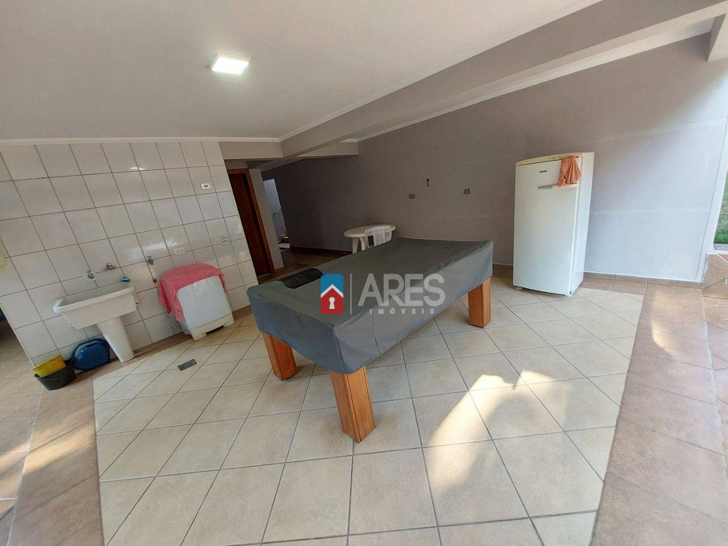 Casa à venda com 3 quartos, 226m² - Foto 20