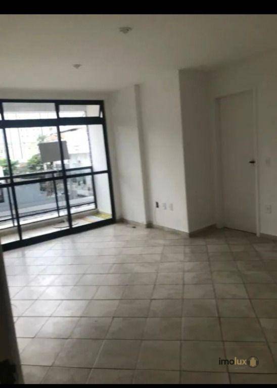 Apartamento à venda com 3 quartos, 90m² - Foto 8