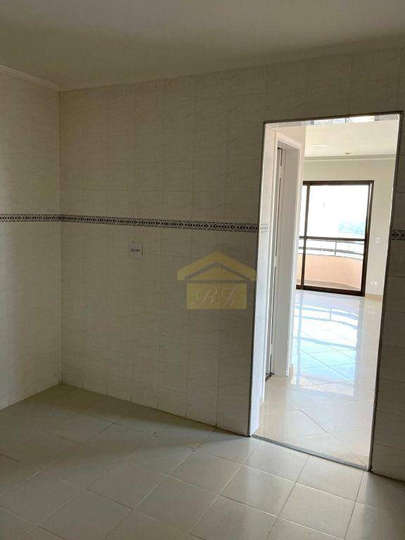 Apartamento à venda com 3 quartos, 169m² - Foto 6