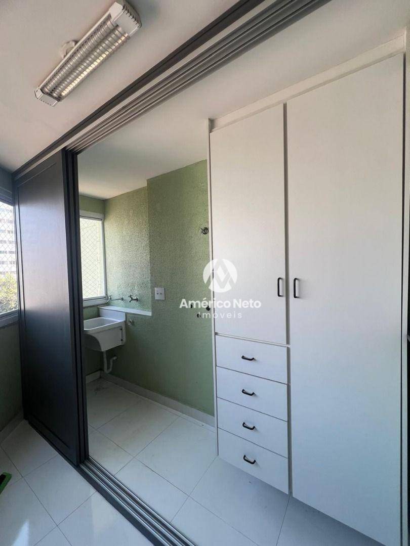 Apartamento para alugar com 3 quartos, 107m² - Foto 11