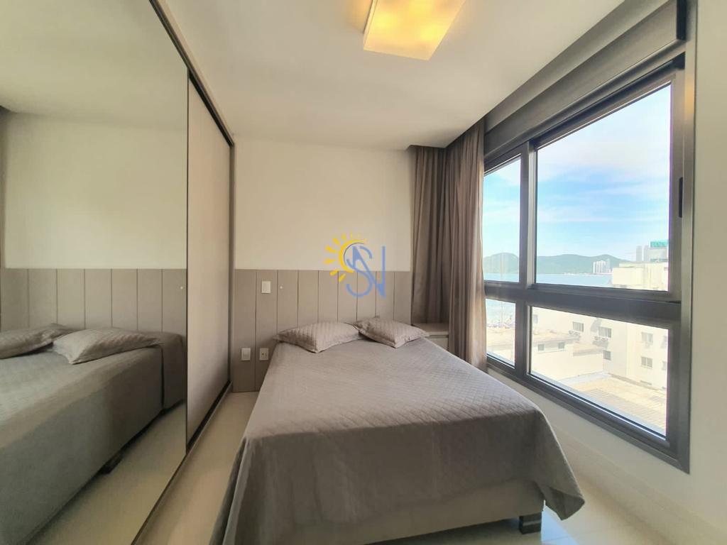 Apartamento à venda com 4 quartos, 212m² - Foto 11