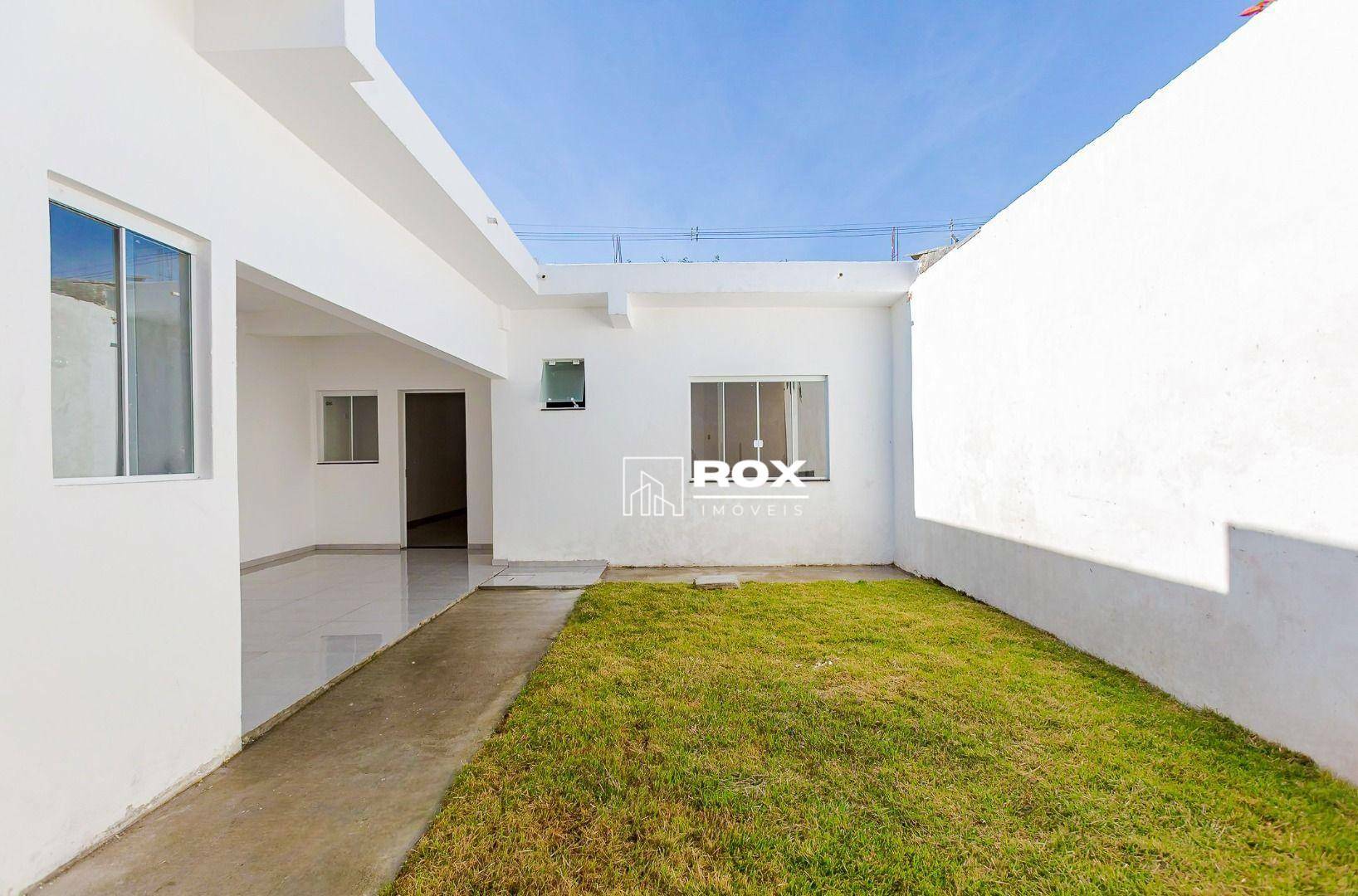 Casa à venda com 2 quartos, 96m² - Foto 1