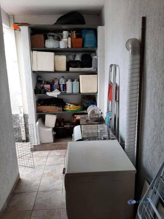 Casa à venda com 3 quartos, 101m² - Foto 14