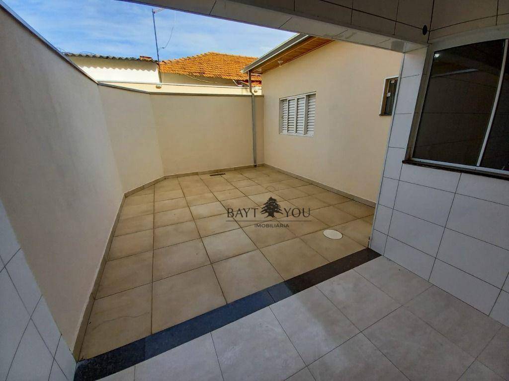 Casa para alugar com 2 quartos, 98m² - Foto 14