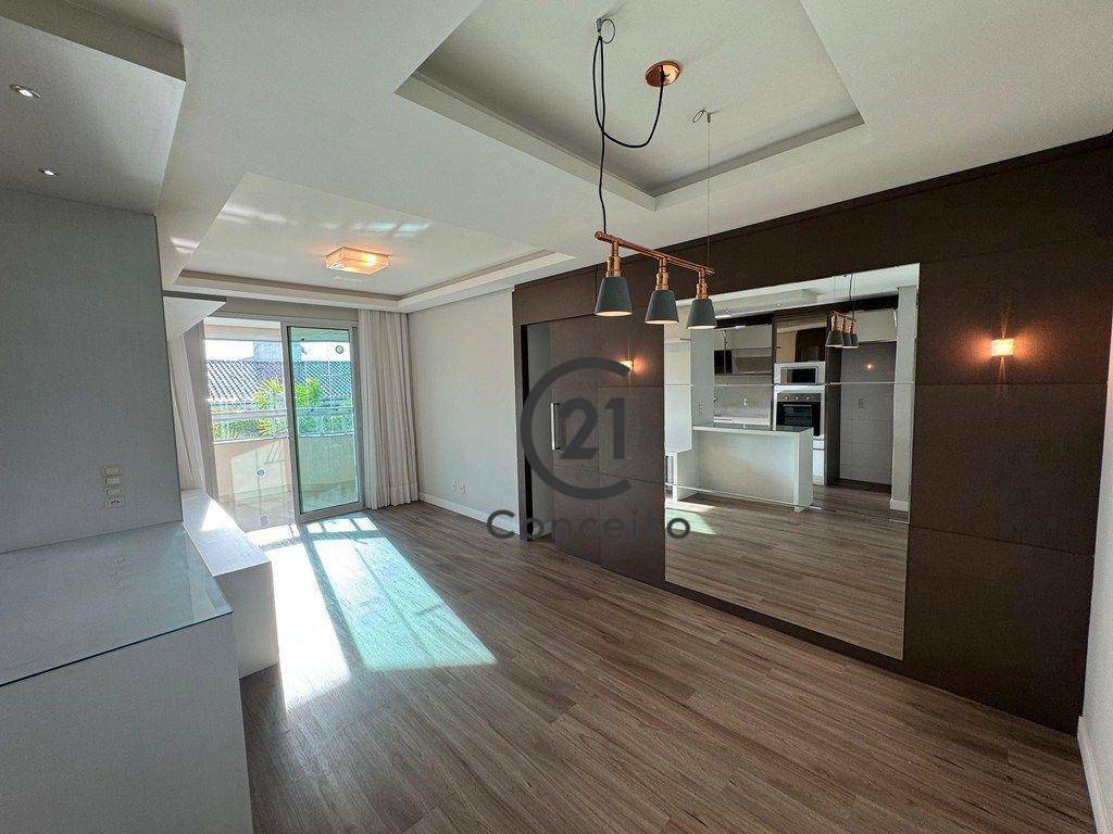 Apartamento à venda com 3 quartos, 96m² - Foto 4