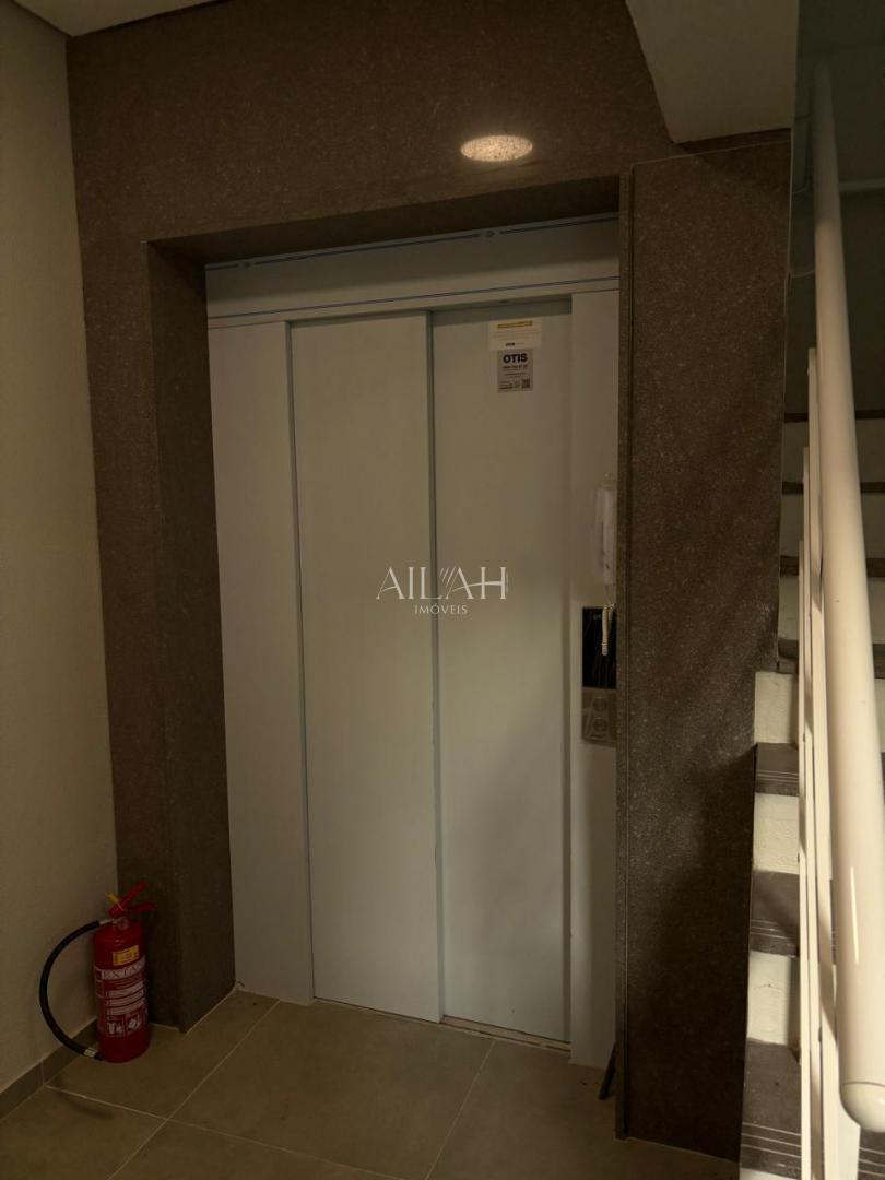 Apartamento à venda com 2 quartos, 64m² - Foto 7