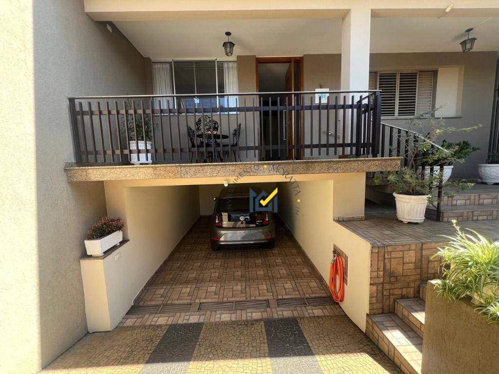 Casa, 3 quartos, 246 m² - Foto 2