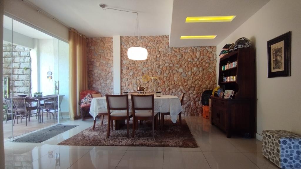 Casa à venda com 4 quartos, 900m² - Foto 11
