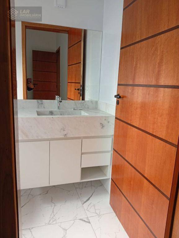 Casa de Condomínio para alugar com 3 quartos, 150m² - Foto 12