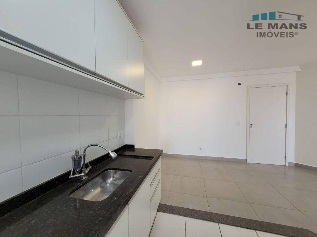 Apartamento à venda e aluguel com 2 quartos, 70m² - Foto 4