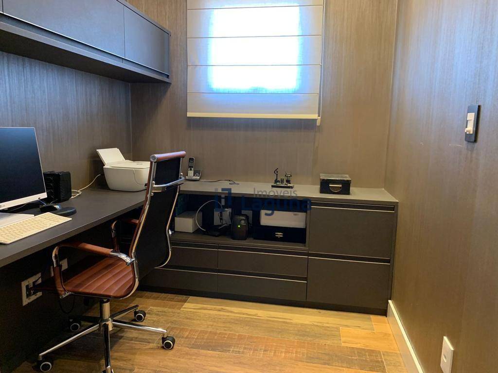 Apartamento à venda com 3 quartos, 205m² - Foto 14