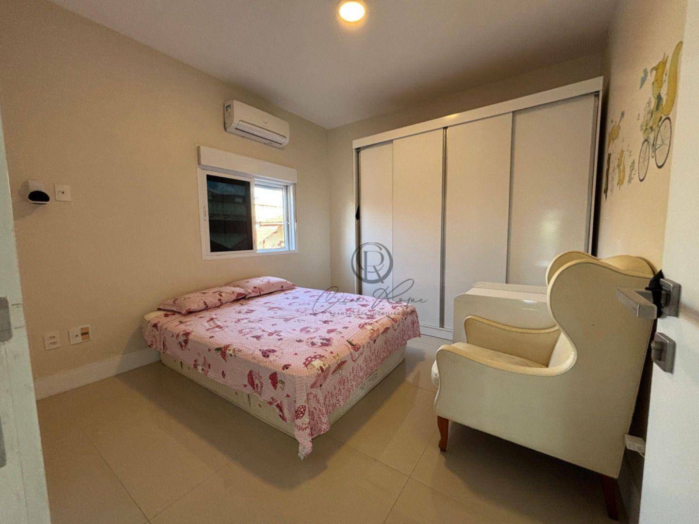 Casa à venda e aluguel com 4 quartos, 265m² - Foto 12