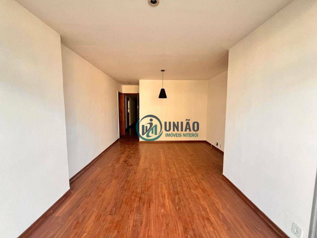 Apartamento à venda com 2 quartos, 80m² - Foto 27