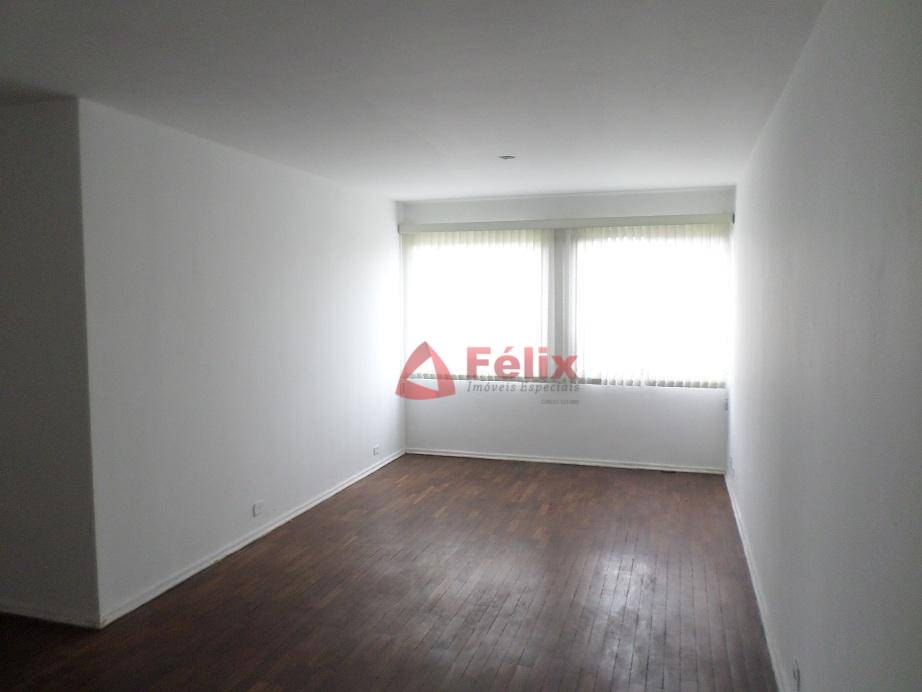 Apartamento à venda com 3 quartos, 146m² - Foto 4