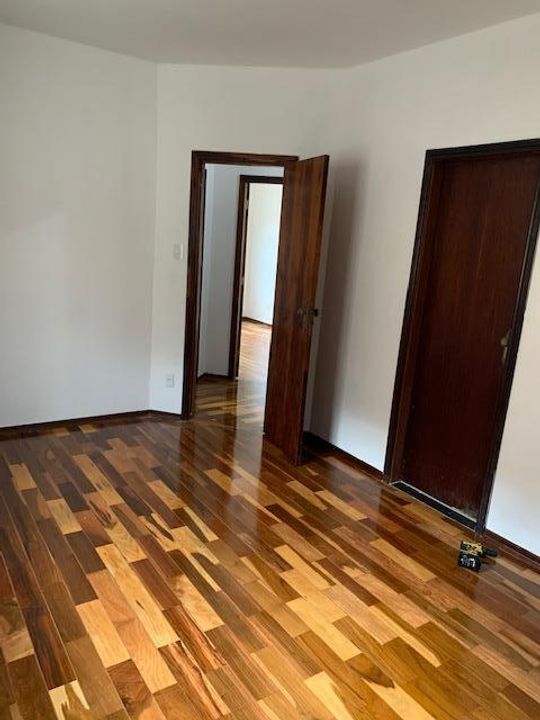 Casa à venda com 3 quartos, 210m² - Foto 12