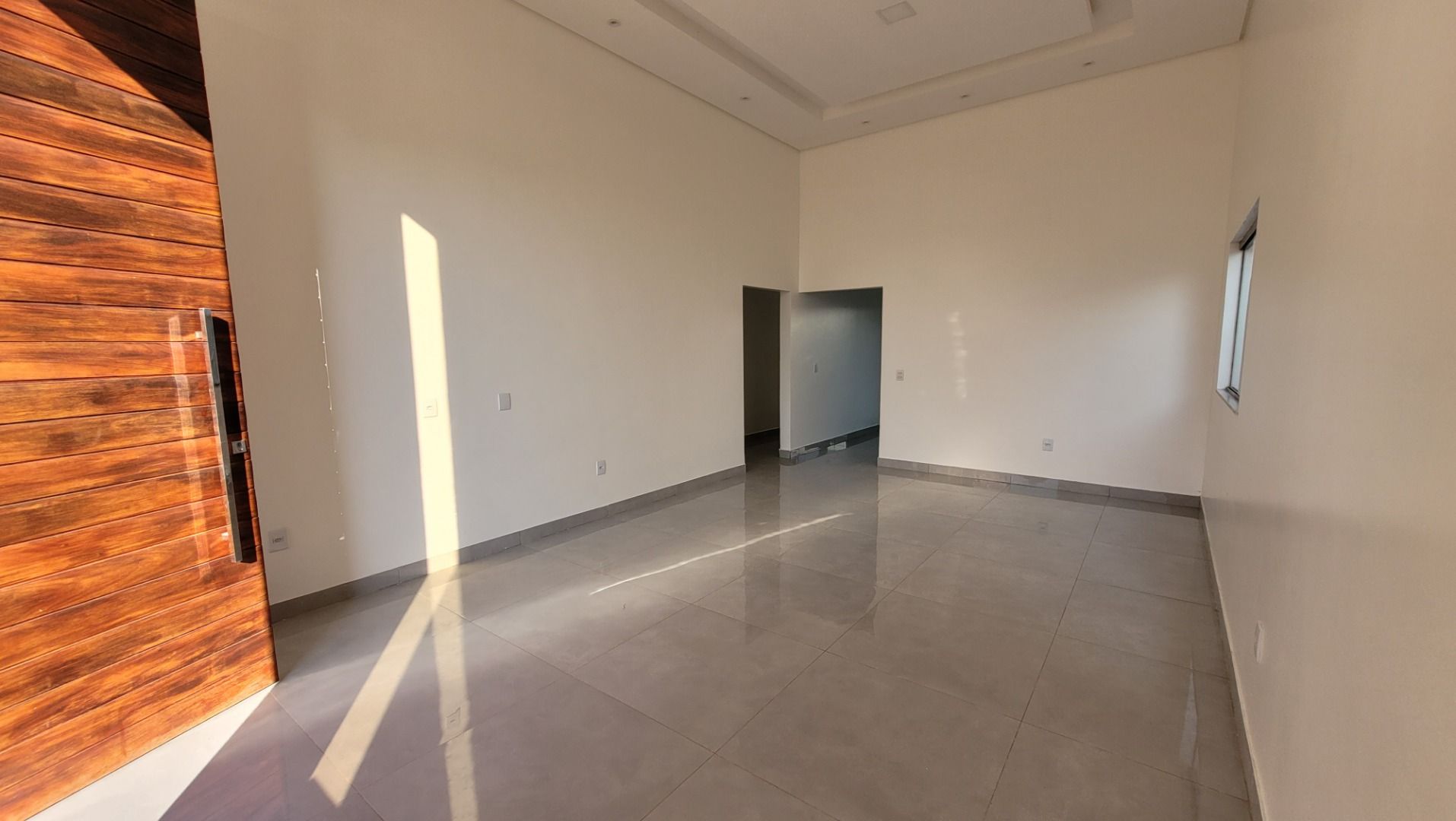 Casa de Condomínio à venda e aluguel com 4 quartos, 170m² - Foto 2