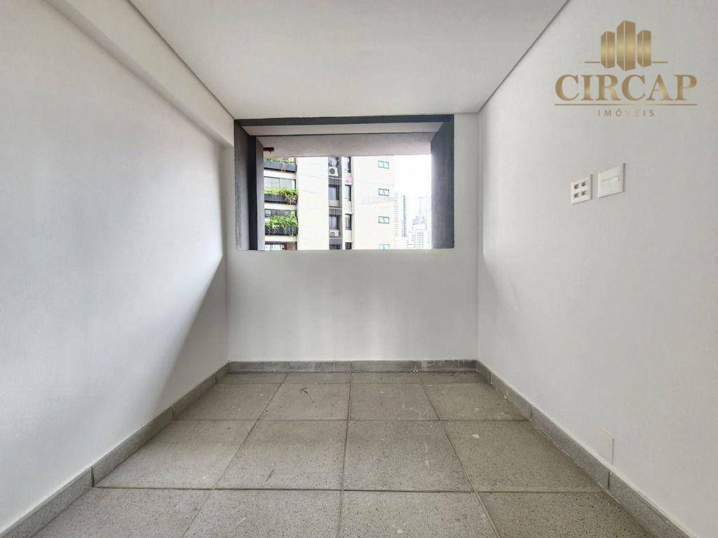 Apartamento à venda com 3 quartos, 170m² - Foto 12