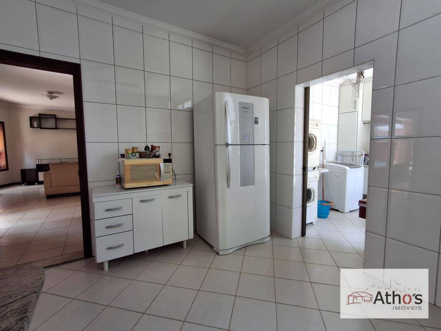 Casa de Condomínio à venda com 3 quartos, 310m² - Foto 17