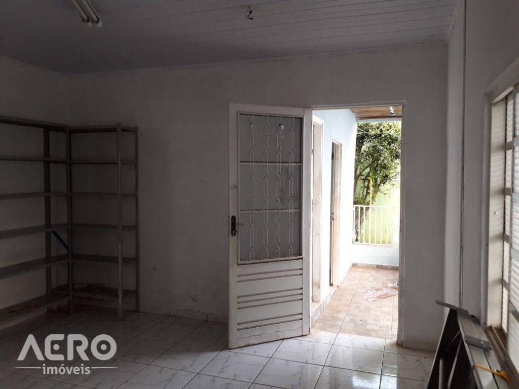 Casa à venda com 3 quartos, 233m² - Foto 31