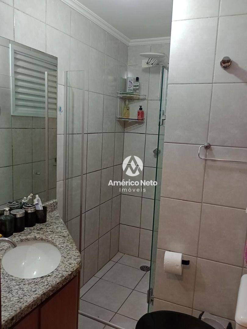 Apartamento à venda com 2 quartos, 70m² - Foto 7