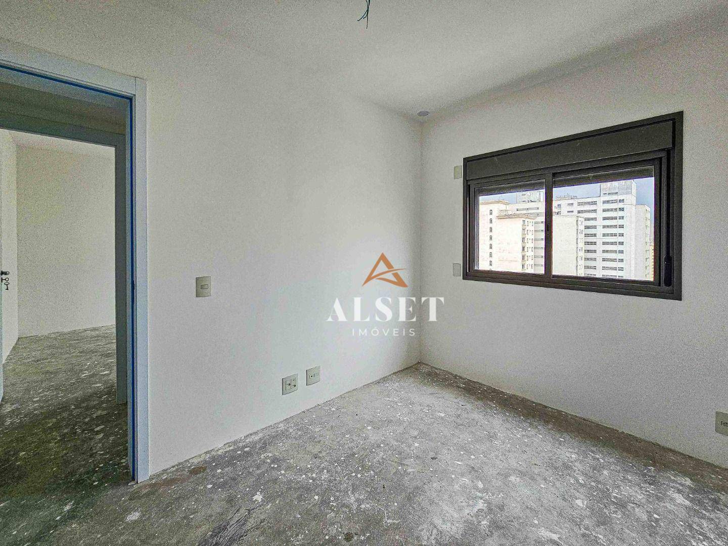 Apartamento à venda com 3 quartos, 159m² - Foto 19