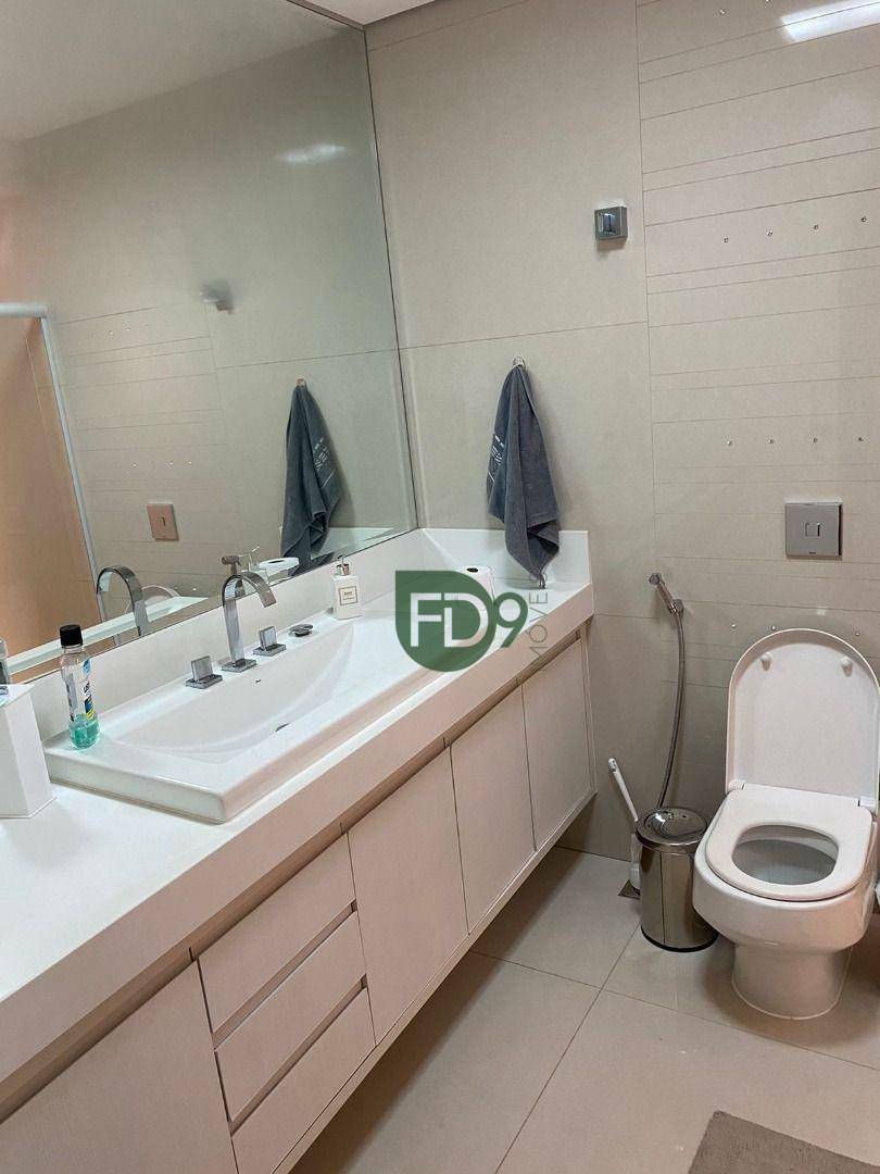 Apartamento à venda com 3 quartos, 278m² - Foto 16