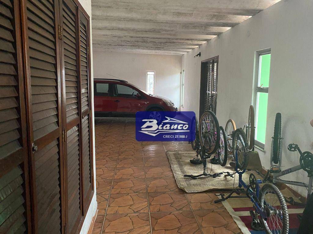 Casa à venda com 4 quartos, 372m² - Foto 52