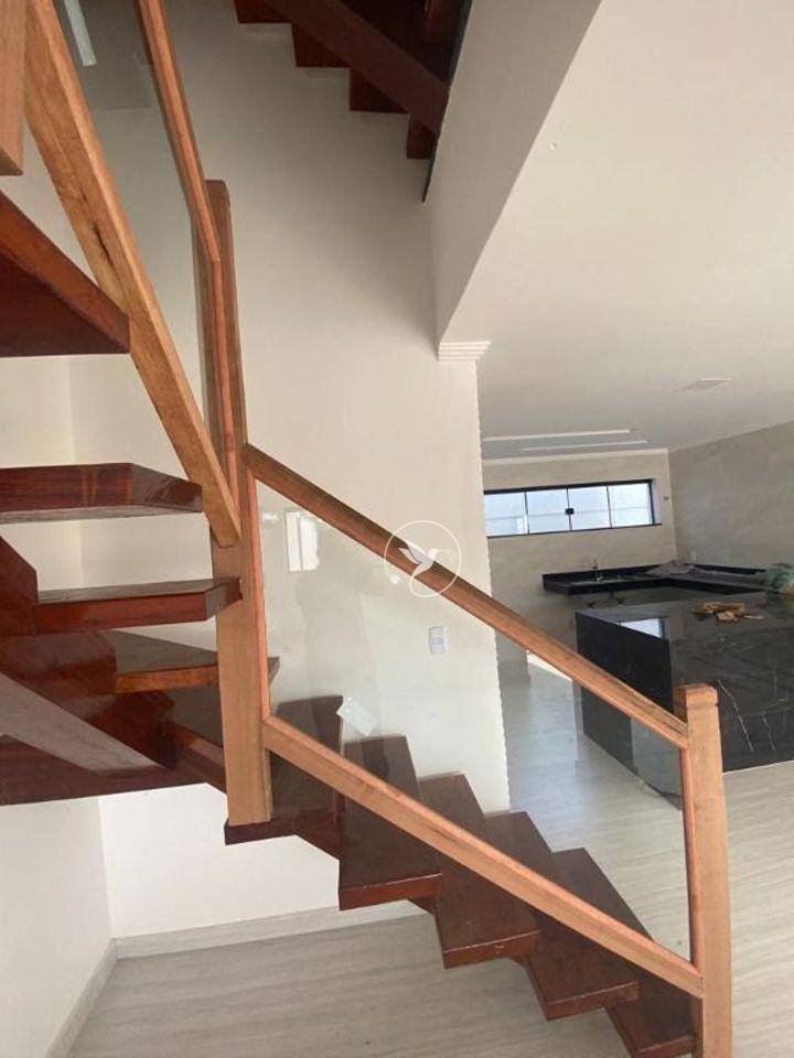 Casa à venda com 3 quartos, 210m² - Foto 12