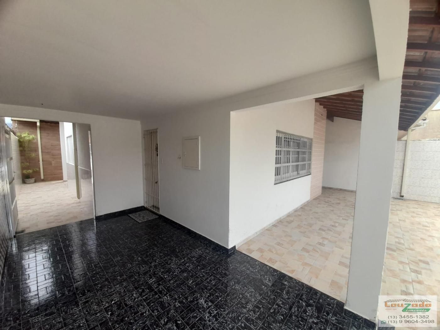 Casa à venda com 1 quarto, 300m² - Foto 2