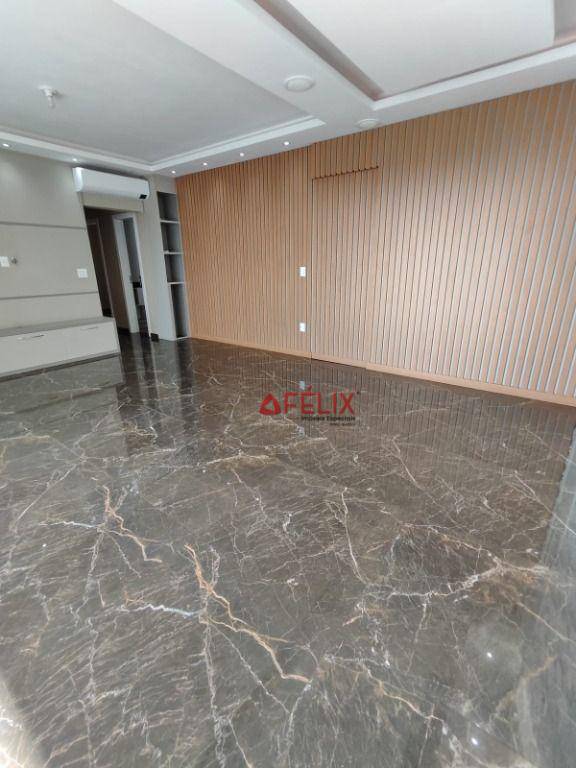 Apartamento, 3 quartos, 142 m² - Foto 3