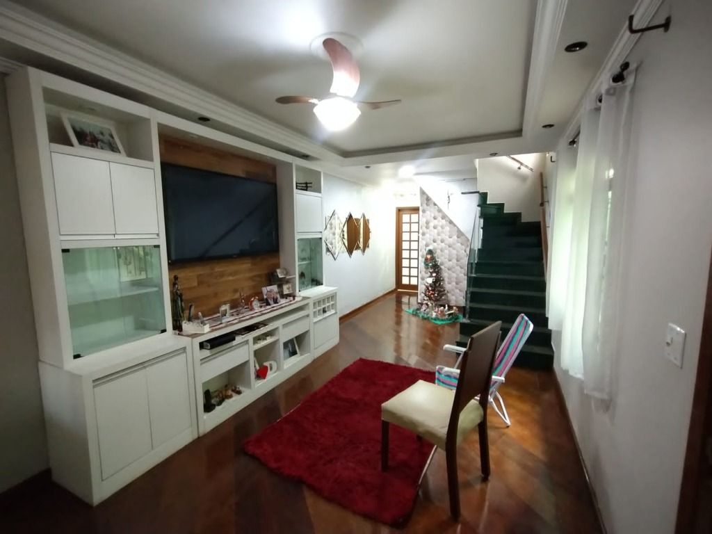 Sobrado à venda com 3 quartos, 220m² - Foto 6