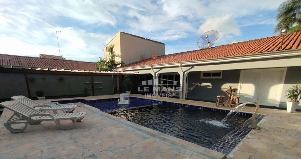 Casa à venda com 2 quartos, 234m² - Foto 6