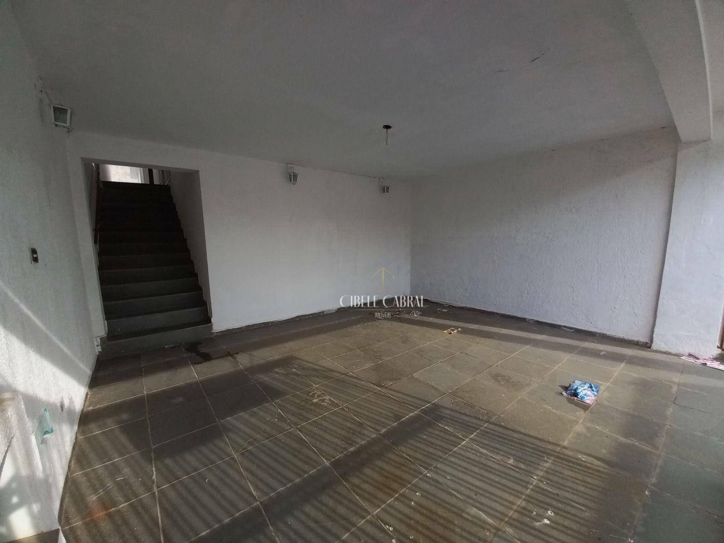 Casa à venda com 2 quartos, 100m² - Foto 2