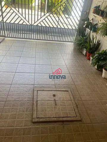 Sobrado à venda com 2 quartos, 70m² - Foto 2