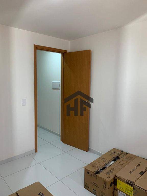 Apartamento à venda com 3 quartos, 76m² - Foto 18