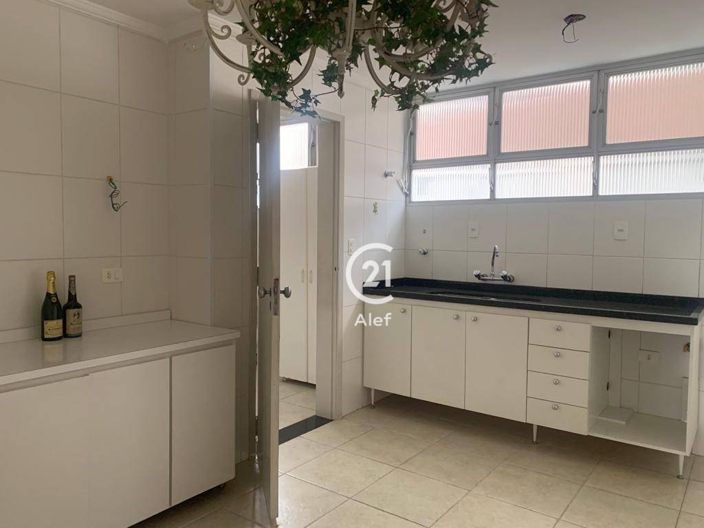 Apartamento para alugar com 3 quartos, 145m² - Foto 5