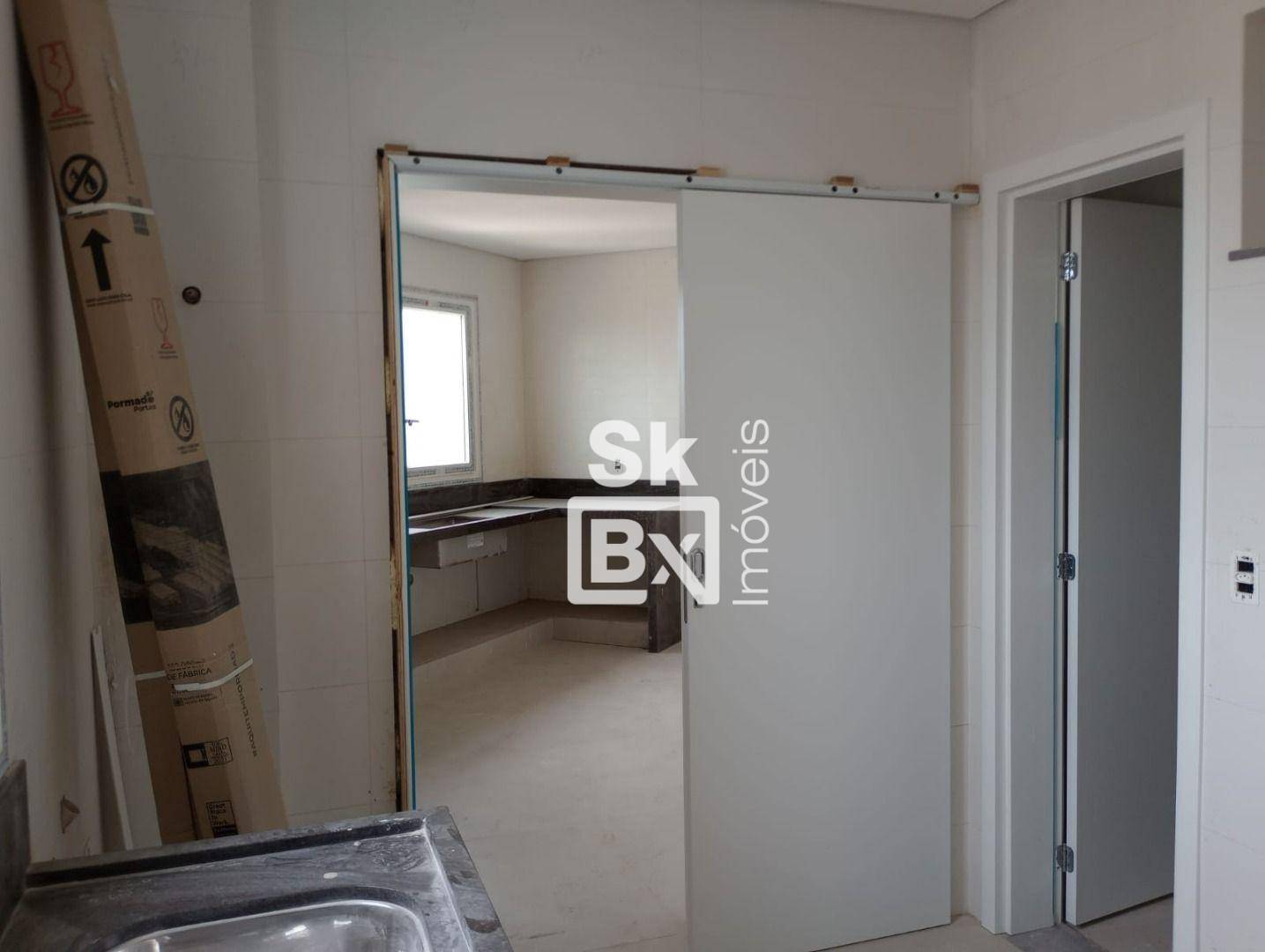 Apartamento à venda com 3 quartos, 186m² - Foto 9