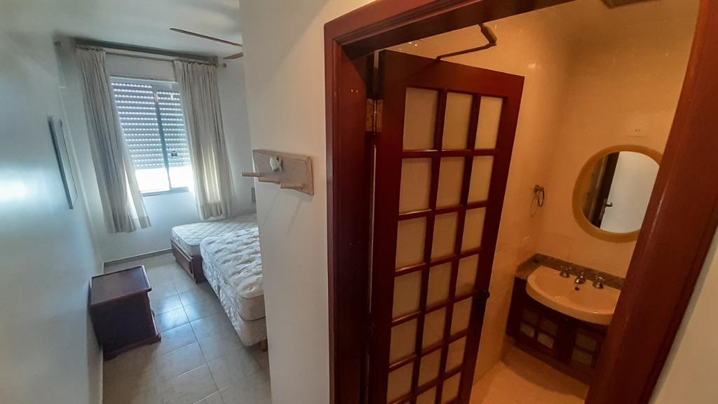 Apartamento à venda com 2 quartos, 100m² - Foto 12