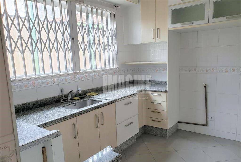 Sobrado à venda com 3 quartos, 210m² - Foto 3