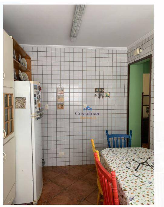 Apartamento à venda com 3 quartos, 128m² - Foto 12