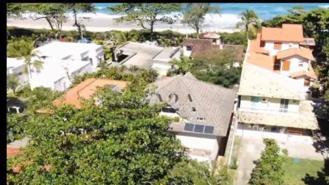 Casa à venda com 4 quartos, 357m² - Foto 2