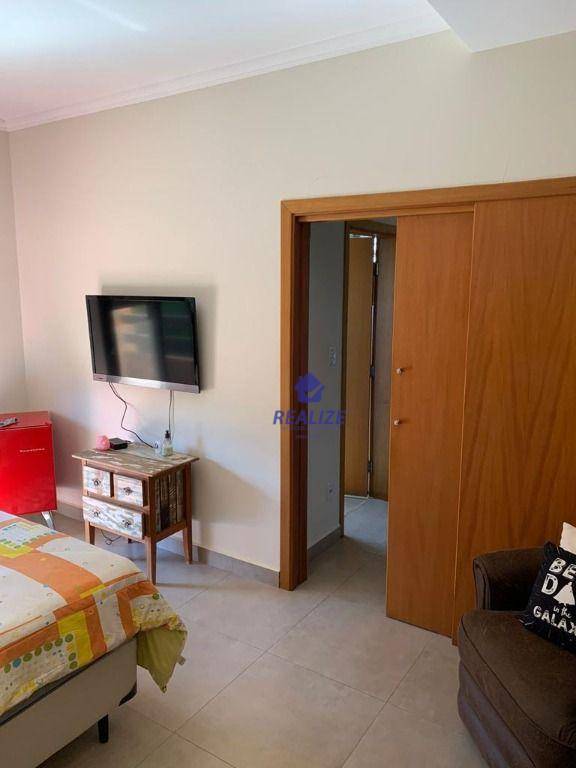 Casa de Condomínio à venda com 3 quartos, 300m² - Foto 8