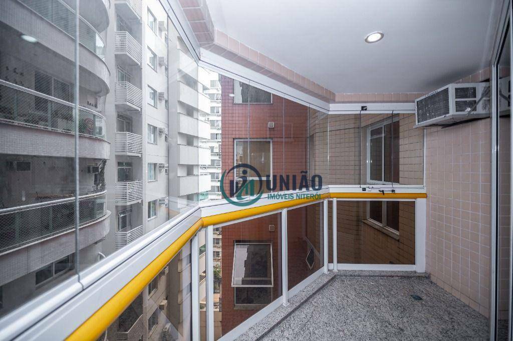 Apartamento à venda com 2 quartos, 77m² - Foto 6