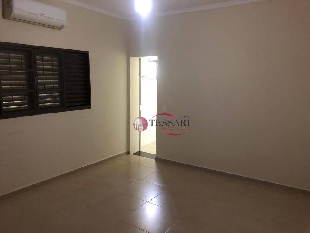 Casa à venda com 3 quartos, 340m² - Foto 7