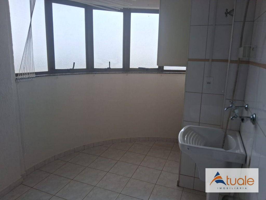 Apartamento para alugar com 3 quartos, 117m² - Foto 8