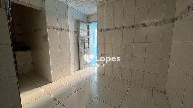 Apartamento à venda com 2 quartos, 79m² - Foto 9