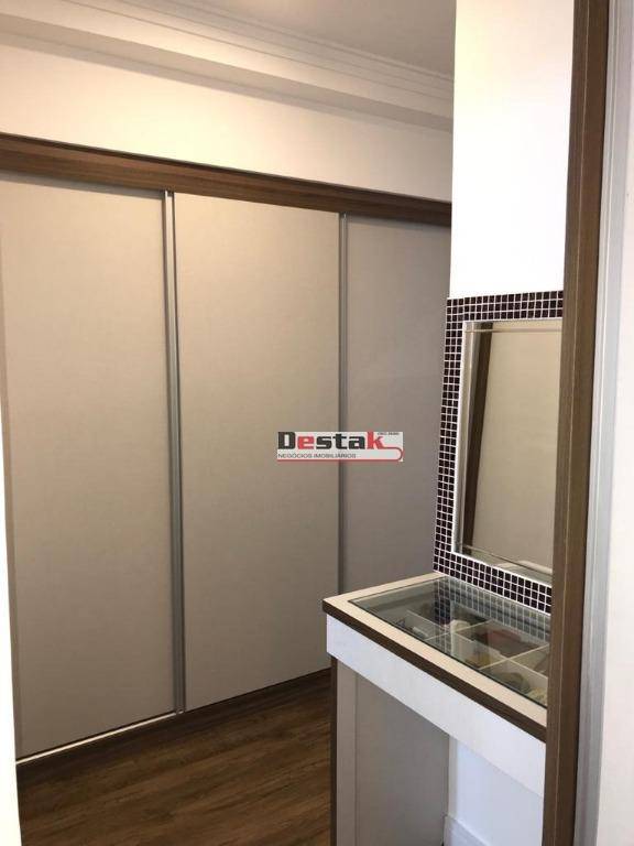 Apartamento à venda com 3 quartos, 130m² - Foto 19