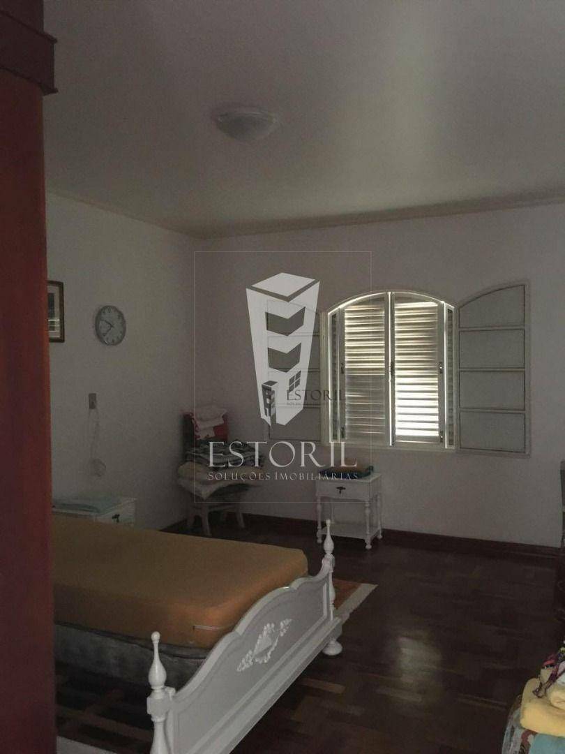 Sobrado à venda com 2 quartos, 240m² - Foto 5